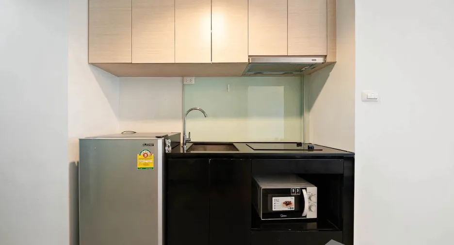 For rent and for sale 1 bed condo in Phaya Thai, Bangkok