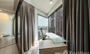 For rent and for sale 1 bed condo in Phaya Thai, Bangkok