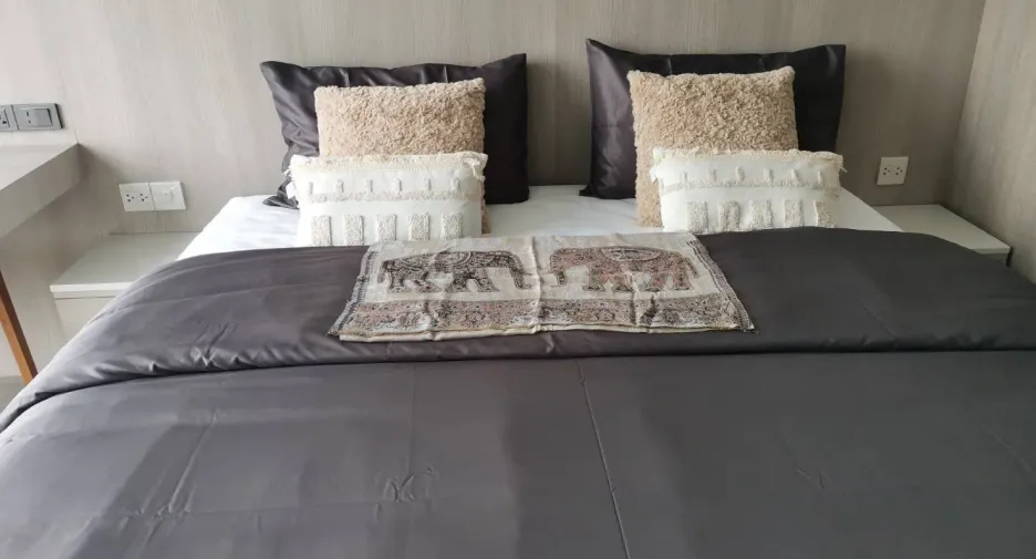For rent 1 bed condo in Sathon, Bangkok