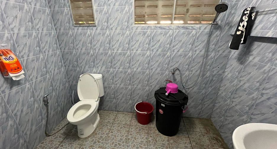 Local comercial en alquiler de 2 habitaciones en Mueang Phuket, Phuket
