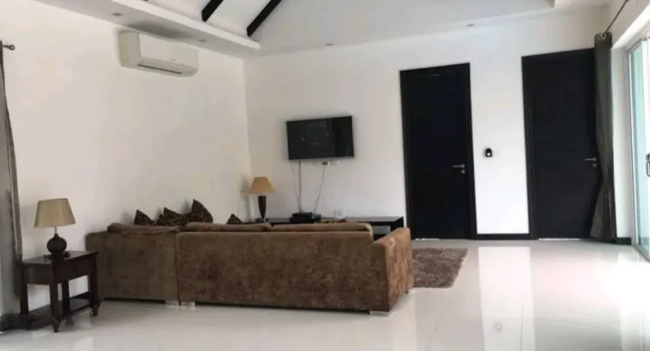 Villa en venta y en alquiler de 3 habitaciones en Kathu, Phuket