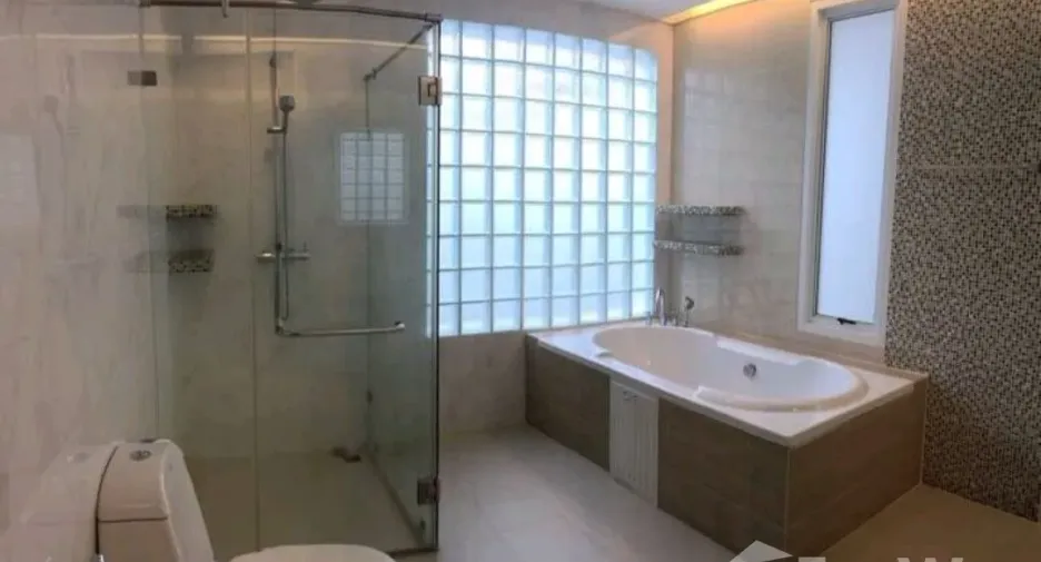 Villa en venta y en alquiler de 3 habitaciones en Kathu, Phuket
