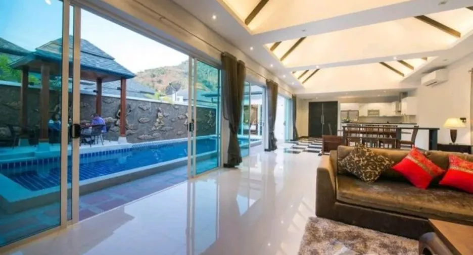 Villa en venta y en alquiler de 3 habitaciones en Kathu, Phuket