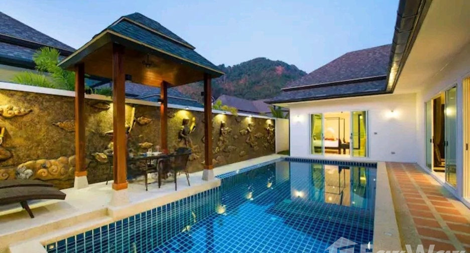 Villa en venta y en alquiler de 3 habitaciones en Kathu, Phuket