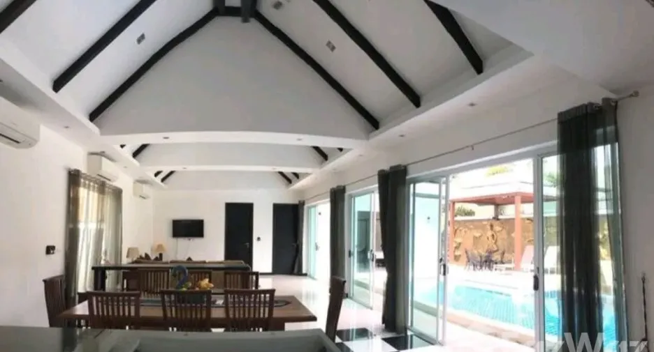 Villa en venta y en alquiler de 3 habitaciones en Kathu, Phuket