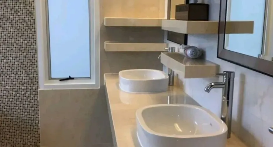 Villa en venta y en alquiler de 3 habitaciones en Kathu, Phuket