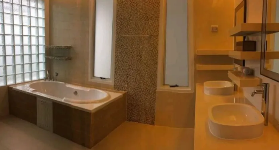 Villa en venta y en alquiler de 3 habitaciones en Kathu, Phuket