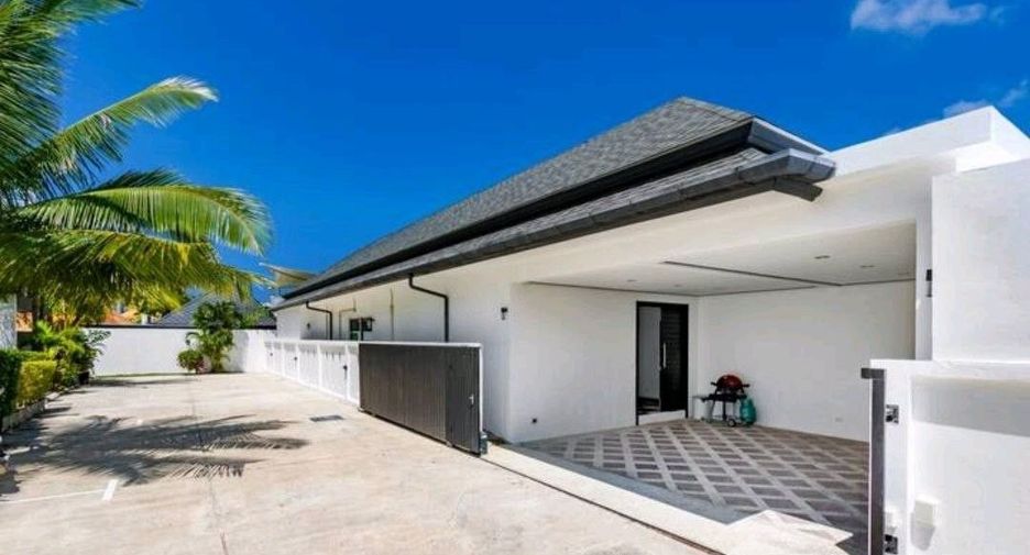 Villa en venta y en alquiler de 3 habitaciones en Kathu, Phuket