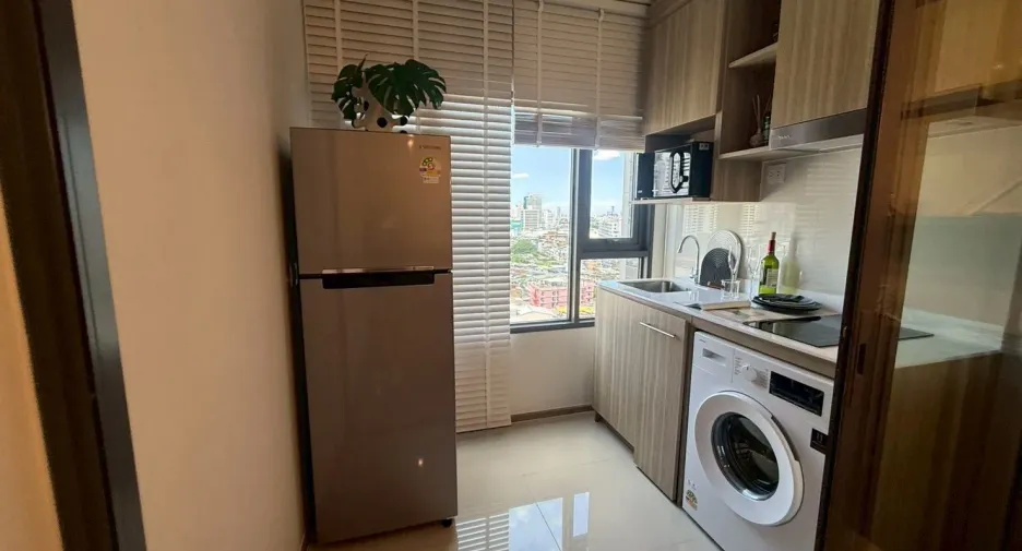Condo en alquiler de 1 habitaciones en Khlong Toei, Bangkok