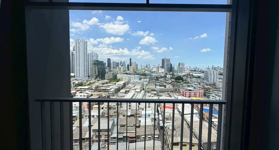 Condo en alquiler de 1 habitaciones en Khlong Toei, Bangkok