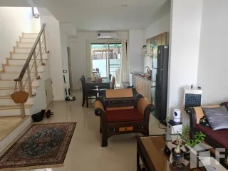 出售 3 卧室 联排别墅 在 Suan Luang, 曼谷