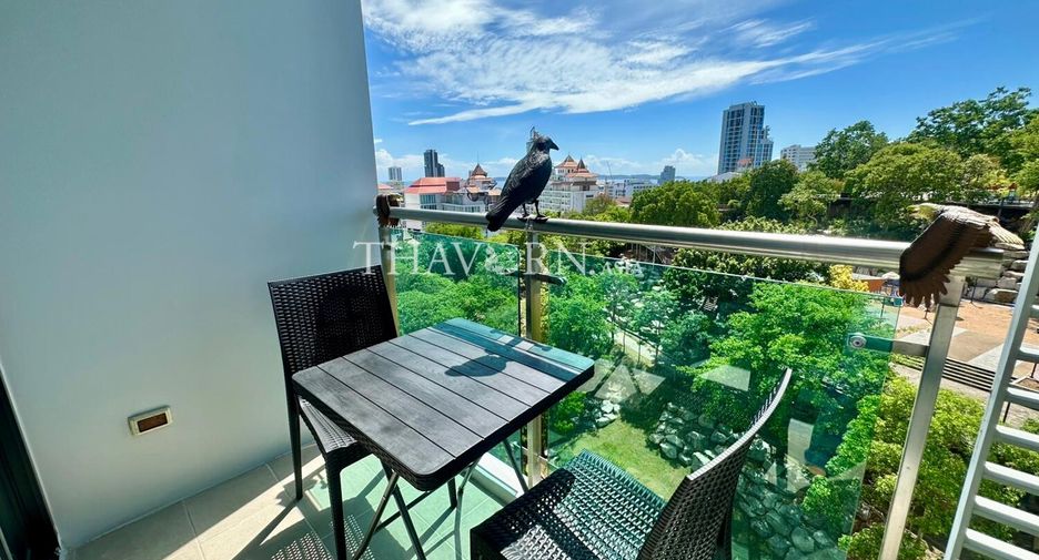 À vendre 2 chambres condo à Pratumnak, Pattaya