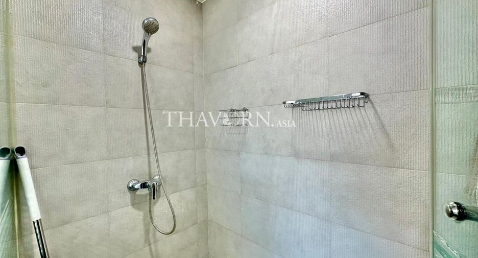À vendre 2 chambres condo à Pratumnak, Pattaya