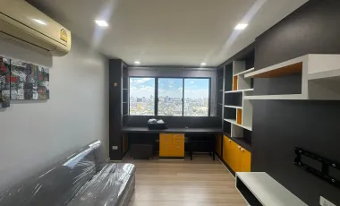 For rent 2 bedrooms condo in Bang Rak, Bangkok