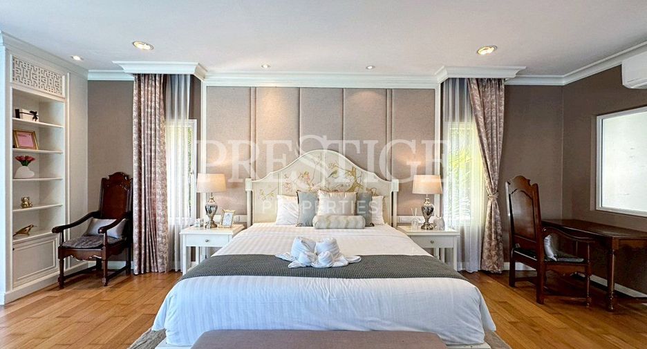For sale 4 bedrooms house in Bang Lamung, Chonburi