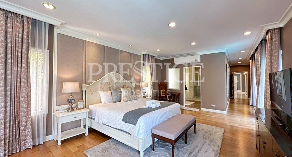 For sale 4 bedrooms house in Bang Lamung, Chonburi