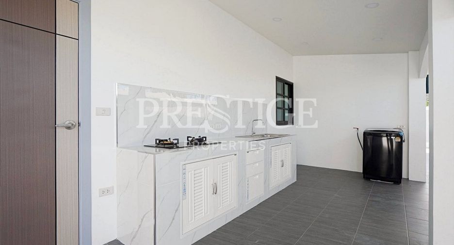 For sale 4 ベッドルーム house in East Pattaya, Pattaya