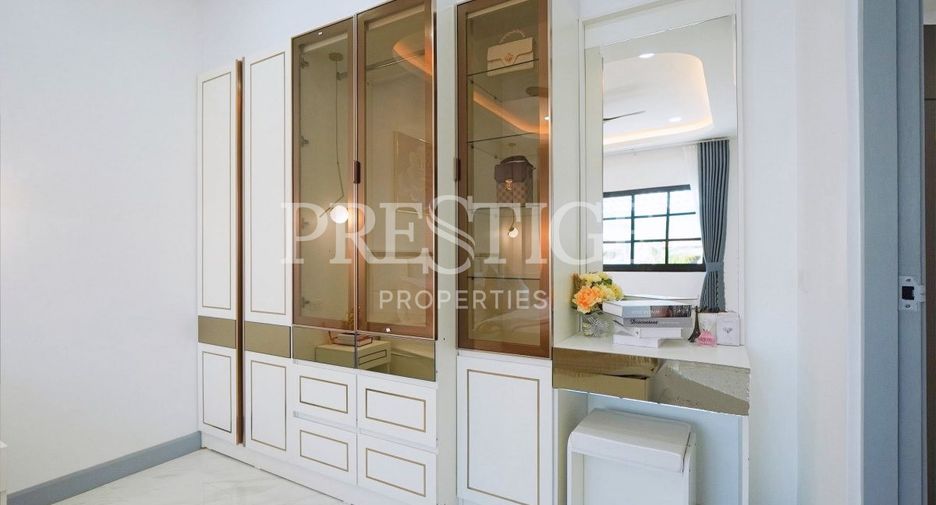 For sale 4 ベッドルーム house in East Pattaya, Pattaya
