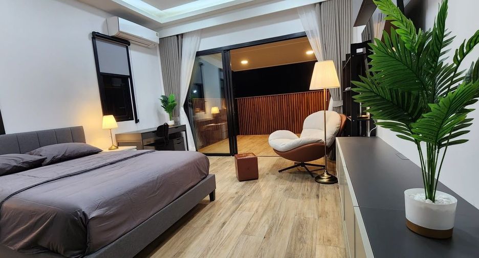 Villa en alquiler y en venta de 4 habitaciones en East Pattaya, Pattaya