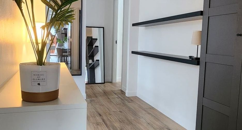 Villa en alquiler y en venta de 4 habitaciones en East Pattaya, Pattaya
