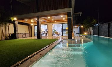 For rent and for sale 4 bedrooms villa in East Pattaya, Pattaya