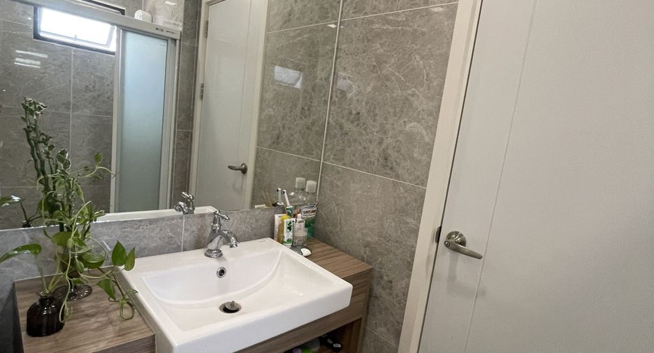 Продажа 5 спальни таунхаус в Банг Кхен, Бангкок