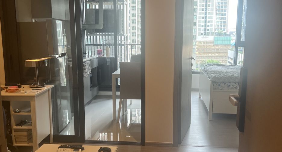 For sale 1 bed condo in Huai Khwang, Bangkok