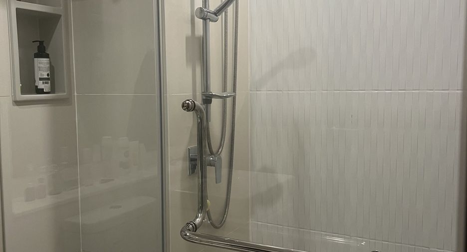 For sale 1 bed condo in Huai Khwang, Bangkok
