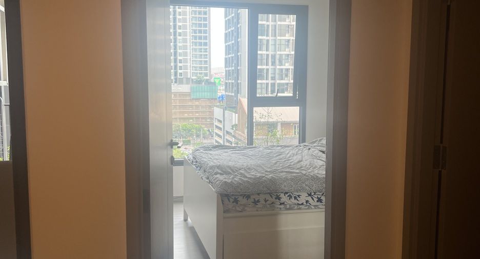 For sale 1 bed condo in Huai Khwang, Bangkok