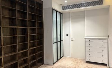 For sale スタジオ condo in Khlong Toei, Bangkok