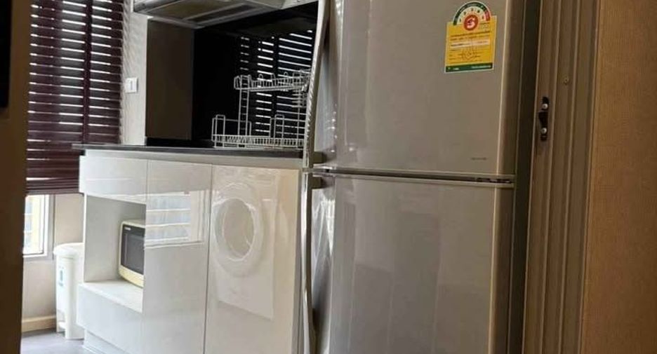For rent 1 bed condo in Sathon, Bangkok