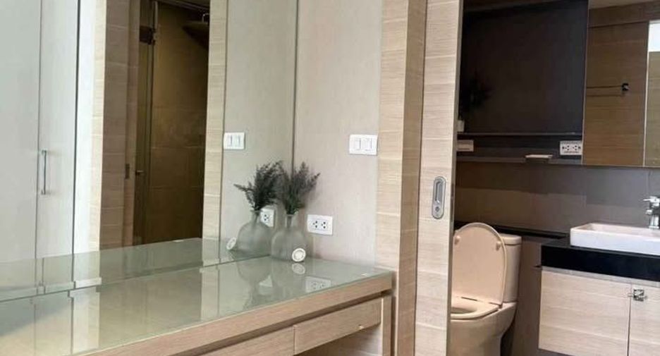 For rent 1 bed condo in Sathon, Bangkok