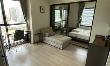 For sale 1 Beds condo in Huai Khwang, Bangkok