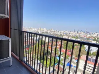 À louer 2 chambres condo à Khlong San, Bangkok