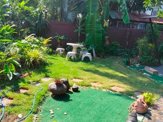Haus zum Kauf mit 3 Zimmer in Huai Khwang, Bangkok