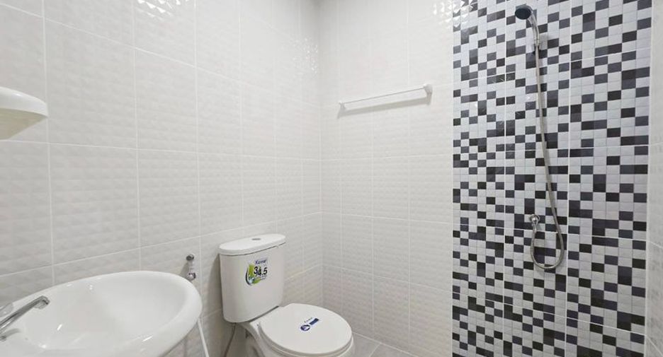 For sale 2 bedrooms house in East Pattaya, Pattaya