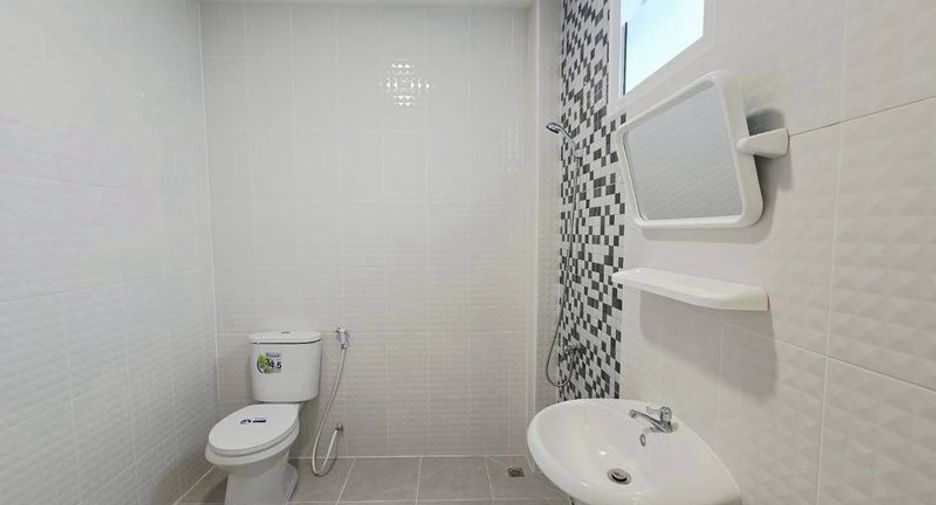 For sale 2 bedrooms house in East Pattaya, Pattaya