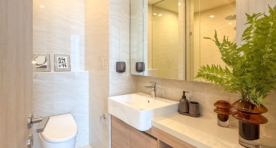 À vendre 2 chambres condo à Watthana, Bangkok