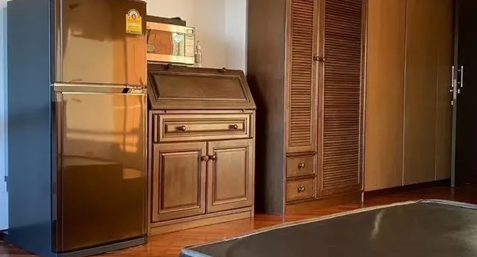 For rent 1 bed condo in Huai Khwang, Bangkok