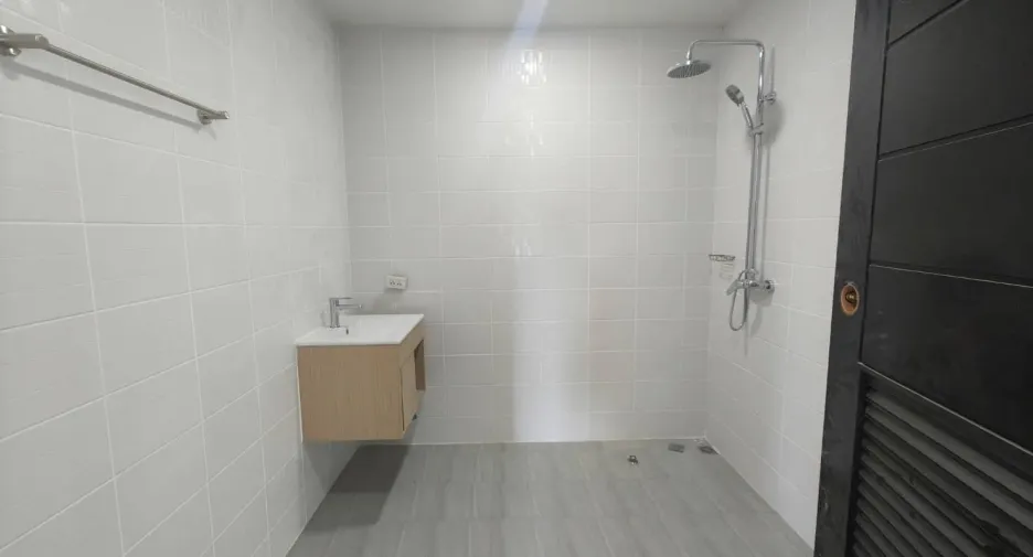 For sale 2 bedrooms condo in North Pattaya, Pattaya