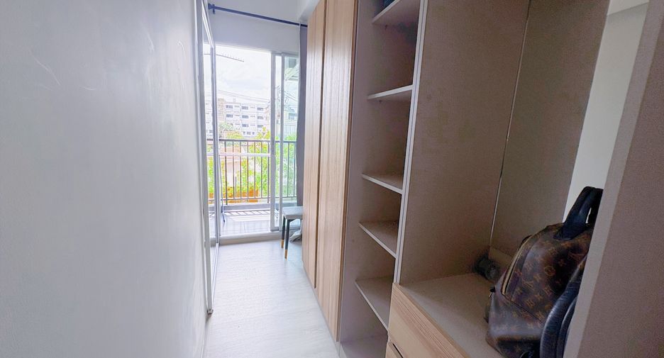 Wohnung zum Kauf mit 1 Zimmer in Phra Khanong, Bangkok