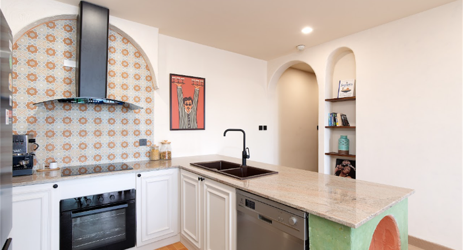 For sale 2 ベッドルーム condo in Watthana, Bangkok