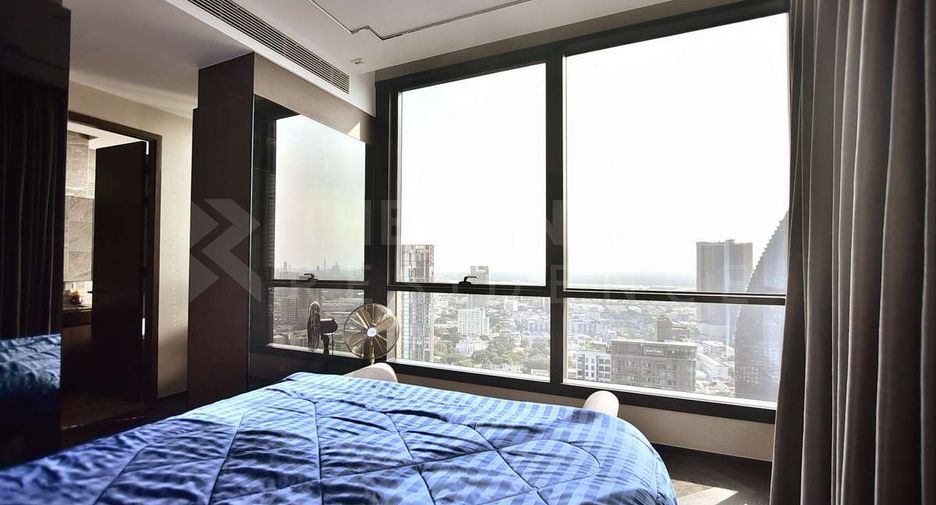 For rent 2 bedrooms condo in Khlong Toei, Bangkok