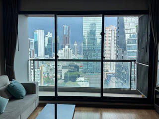Condo en alquiler de 1 habitaciones en Sathon, Bangkok