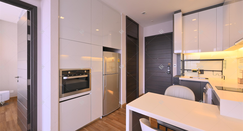 For sale 1 bed condo in Huai Khwang, Bangkok