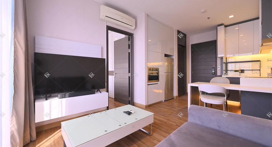 For sale 1 bed condo in Huai Khwang, Bangkok