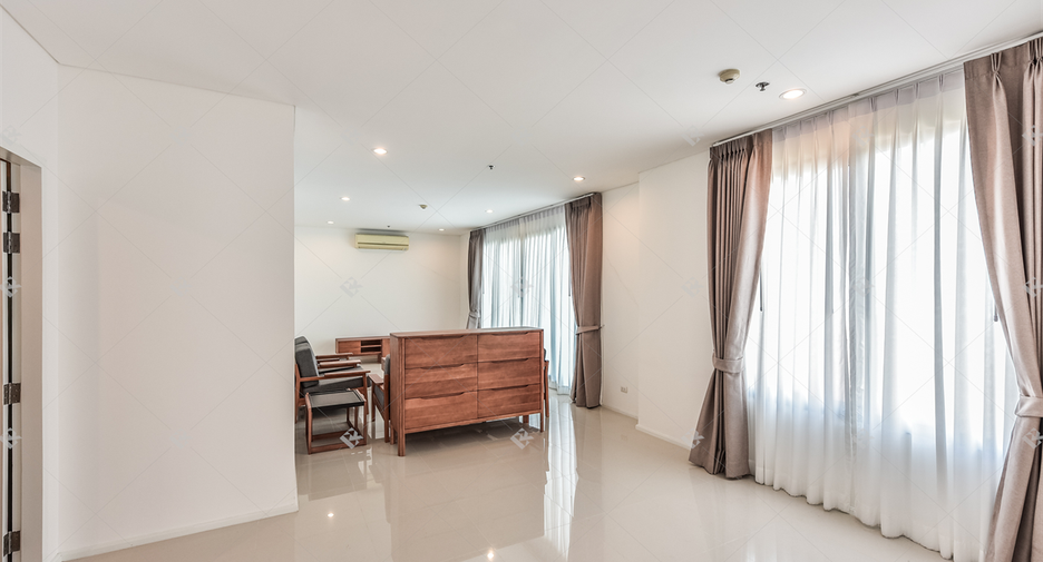 Condo en alquiler de 5 habitaciones en Watthana, Bangkok