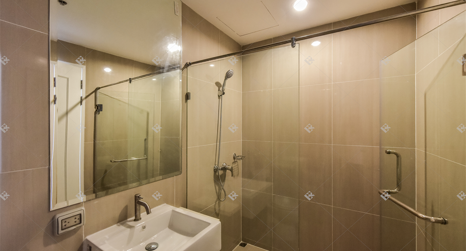 Condo en alquiler de 5 habitaciones en Watthana, Bangkok