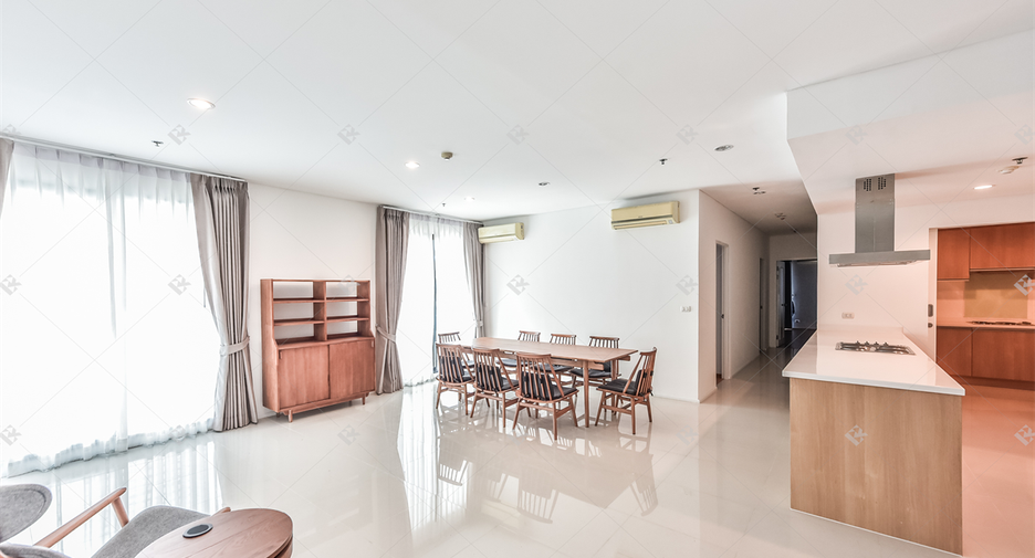 Condo en alquiler de 5 habitaciones en Watthana, Bangkok