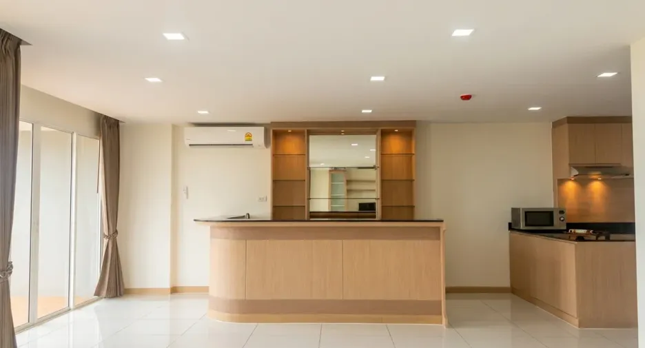 For sale 3 bedrooms condo in Sattahip, Chonburi